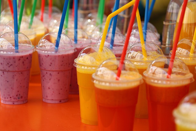 Jak zrobić milkshake z mleka? Jak zrobić milkshake z mleka?