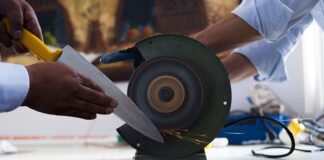 Pod jakim kątem ostrzyć nóż?