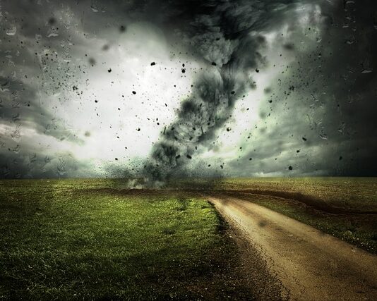 Co ma na celu podwójną zmiana w siatkówce?