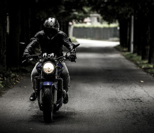 Jak najlepiej przewozić bagaż na motocyklu? Jak najlepiej przewozić bagaż na motocyklu